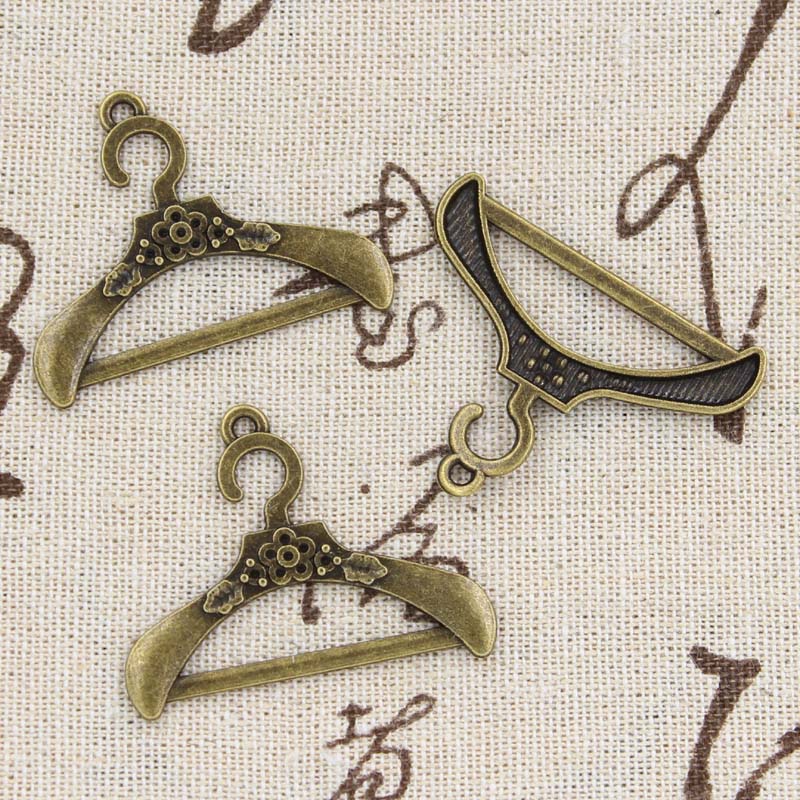 Jewelry Making Table - 8Pcs Charms Quần Áo Đứng Hanger